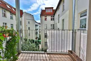 Bezugsfrei! 3-Zimmer-Altbau mit Blick auf den Schillerpark – 2 Balkone – Die vollständige Adresse der Immobilie erhältst du vom Anbieter., 13349 Wedding, Berlin – Vorschaubild 16