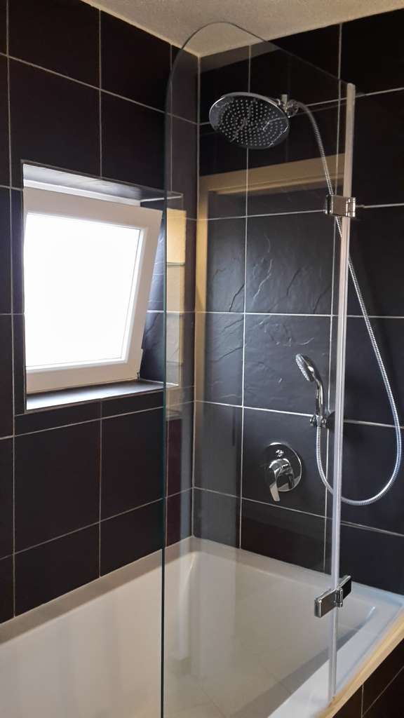 Immobilie in Aichelberg - Terrassenwohnung,  78qm, EBK, Garten, 2 Stellplätze, Abstell-Gartenhaus, Aussichtslage, renoviert - Bild 3