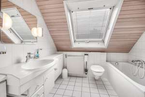 Reihenmittelhaus mit ausgebautem Dachgeschoss, Vollkeller und Doppelgarage in Ohlenhof – Die vollständige Adresse der Immobilie erhältst du vom Anbieter., 28239 Ohlenhof, Bremen – Vorschaubild 17