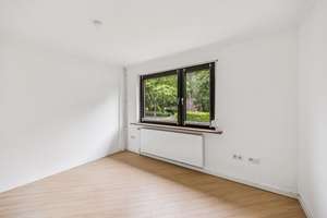 Frei verfügbar ! Gepflegtes Einfamilienhaus mit Vollkeller und Nebengebäude & Garage für 2 Fahrzeuge – Die vollständige Adresse der Immobilie erhältst du vom Anbieter., 22147 Rahlstedt, Hamburg – Vorschaubild 6