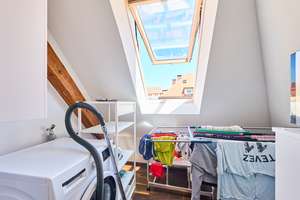 Modern sanierte Dachgeschoss-Maisonette mit besonderem Wohnflair – Die vollständige Adresse der Immobilie erhältst du vom Anbieter., 80689 Sankt Ulrich, München – Vorschaubild 13