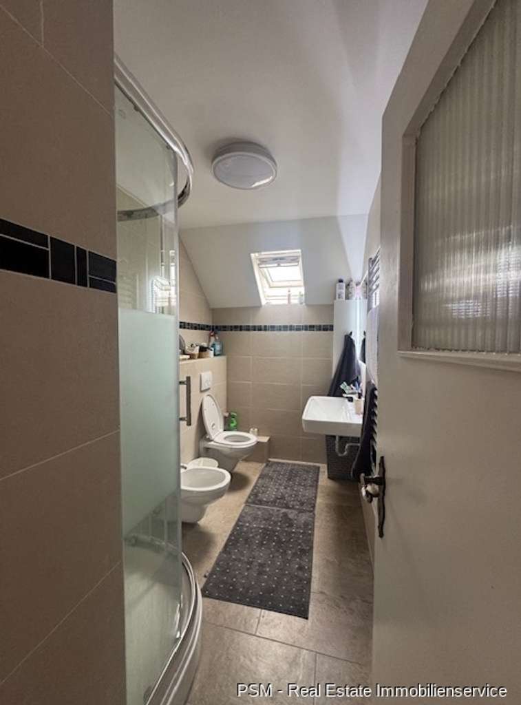 Immobilie in Neu-Anspach - Modernisierte Doppelhaushälfte  in zentraler Lage – Einziehen & Wohlfühlen! - Bild 2