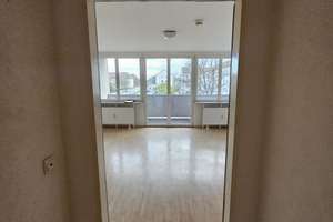 Stilvolle 1-Zimmer-Wohnung mit gehobener Innenausstattung mit Balkon und EBK in Regensburg – Prinz-Rupprecht-Straße 1, 93053 Kasernenviertel, Regensburg – Vorschaubild 15