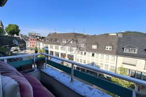 Zentral gelegene, gut geschnittene 3ZKB Wohnung mit Balkon – Die vollständige Adresse der Immobilie erhältst du vom Anbieter., 57072 Siegen – Vorschaubild 2