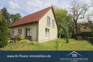 Bezugsfreies, barrierearmes Einfamilienhaus mit Ausbaupotenzial und zusätzlicher Werkstattfläche – Die vollständige Adresse der Immobilie erhältst du vom Anbieter., 13125 Buch, Berlin – Vorschaubild 1
