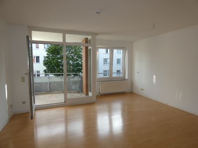 Gemütliche 1 Zimmerwohnung mit Balkon sucht Nachmieter