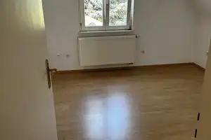 Preiswertes 6-Raum-Mehrfamilienhaus mit EBK in Bühl-Eisental – Horrenbacher Straße 21, 77815 Rastatt (Kreis) – Vorschaubild 5