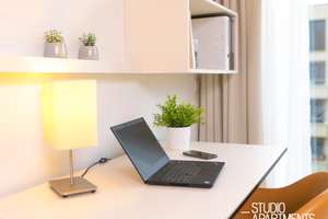 Strom, WLAN & Gym inklusive: Premium Apartment im Erlanger Zentrum – Bechmann-Rahn-Weg 2, 91052 Rathausplatz, Erlangen – Vorschaubild 5