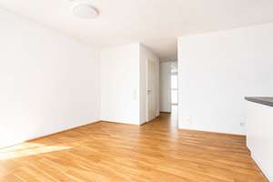 Wunderschöne 4-Zimmer-Wohnung mit Küche und TG-Stellplatz im Dichterviertel! – Kleiststraße 41, 89077 Weststadt, Ulm – Vorschaubild 3