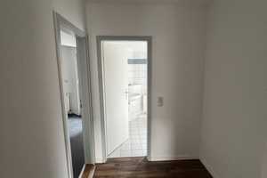 1 Monat mietfrei Renovierte 4-Raumwohnung mit neuer Einbauküche** – Südstraße 8, 39104 Magdeburg – Vorschaubild 14