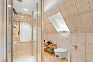 Charmantes Fachwerkhaus mit Kamin, Terrassen und ausgebautem Dachgeschoss in naturnaher Lage – Die vollständige Adresse der Immobilie erhältst du vom Anbieter., 51467 Hebborn, Bergisch Gladbach – Vorschaubild 12