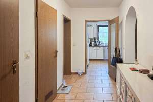Ihr neues Zuhause in Augsburg: Großzügige 4-Zimmer-Wohnung mit Loggia inkl. TG-Stellplatz – Die vollständige Adresse der Immobilie erhältst du vom Anbieter., 86167 Lechhausen-Ost, Augsburg – Vorschaubild 18