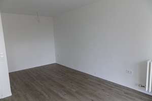 Preisgünstige, individuelle 1-Zimmer-Single-Wohnung – Langer Grabenweg 5, 53175 Hochkreuz, Bonn – Vorschaubild 3