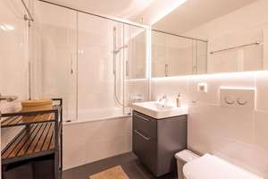 Neu möblierte, ruhige Terrassenwohnung inkl. Schwimmbad im Haus – Johann-Fichte-Str. 11, 80805 Alte Heide-Hirschau, München – Vorschaubild 11