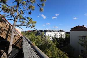 AUFZUG, BALKON & GEMEINSCHAFTLICHE DACHTERRASSE - ZENTRAL GELEGEN - ZUM NEU GESTALTEN – Die vollständige Adresse der Immobilie erhältst du vom Anbieter., 10715 Wilmersdorf, Berlin – Vorschaubild 15