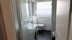 Gepflegte 3- Zimmer-Wohnung mit Einbauküche in Salzgitter-Lebenstedt – Badezimmer