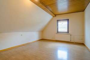 Sonniges Einfamilienhaus mit Garten in Gladenbach OT – Die vollständige Adresse der Immobilie erhältst du vom Anbieter., 35075 Gladenbach – Vorschaubild 11