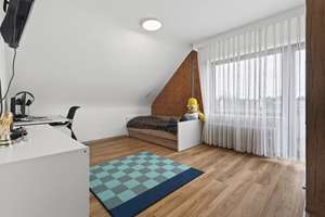 Zwei Balkone, vier Zimmer, beste Lage – Ihr neues Zuhause in Weiherfeld-Dammerstock – Die vollständige Adresse der Immobilie erhältst du vom Anbieter., 76199 Weiherfeld-Dammerstock, Karlsruhe – Vorschaubild 9