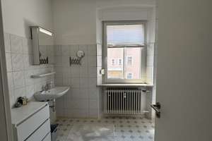 1-Zi.Wohnung 30 m² möbliert | 850€ |zentral nahe Uni BT ab 15.09. – Rathenaustraße 28, 95444 Altstadt, Bayreuth – Vorschaubild 11