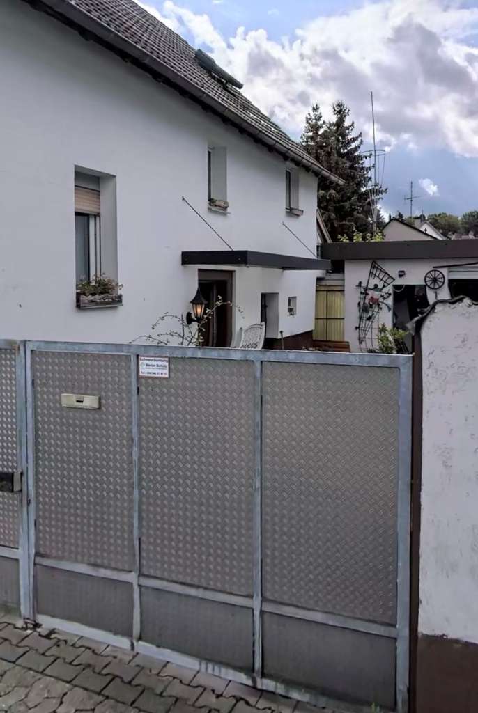 Immobilie in Ober-Ramstadt - Sanierungsbedürftiges EFH mit Garage & Nebengebäude in guter Lage von Ober-Ramstadt - Bild 1