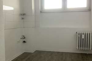 ***Renovierte und bezugsfertige 2-Zimmerwohnung im 5. OG mit Balkon im Herzen von Krefeld*** – Bahnstr. 50, 47799 Cracau, Krefeld – Vorschaubild 4