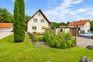 Preiswertes Einfamilienhaus in zentraler Lage von Rickenbach-Hottingen zu verkaufen – Die vollständige Adresse der Immobilie erhältst du vom Anbieter., 79736 Rickenbach – Vorschaubild 15
