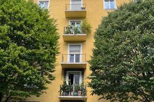 GROSSZÜGIGE, GEMÜTLICHE 3-ZI-ALTBAUWOHNUNG IM GRÜNEN – Die vollständige Adresse der Immobilie erhältst du vom Anbieter., 80636 St. Vinzenz, München – Vorschaubild 1