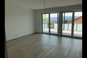 Helle, klimatisierte 3-Zimmer-Wohnung in Aussichtslage mit großem Balkon in Pforzheim