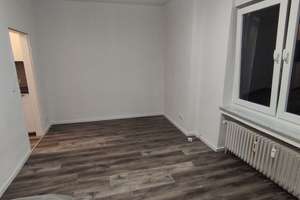 Kompakt wohnen: Ein-Zimmer-Apartment in Solingen-Mitte – Schützenstraße 51b, 42659 Solingen-Mitte, Solingen – Vorschaubild 1