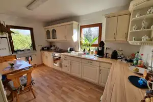***Landsitz vom Feinsten mit riesiger Scheune und Platz für die ganze Familie*** – Bautzen (Kreis) – Vorschaubild 3
