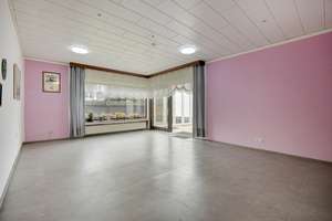 Split-Level Bungalow mit Garage in Pesch!