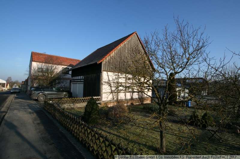 Einfamilienhaus mit Ausbaupotenzial, Wellnessbereich und großer Scheune, Rhön Grabfeld Kreis – Bild 2