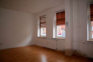 Charmante 2-Zimmer-Wohnung mit Einbauküche in Kiel-Wellingdorf – Timkestraße 26, 24148 Wellingdorf, Kiel – Vorschaubild 1