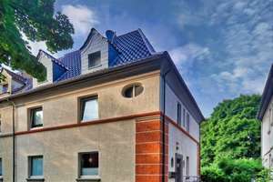 Dreifamilienhaus in Dinslaken – Kapital & Wohnen vereint – Die vollständige Adresse der Immobilie erhältst du vom Anbieter., 46535 Dinslaken – Vorschaubild 2