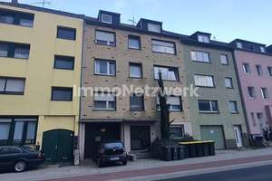 ***vollvermietetes 5 Familienhaus mit rückwärtiger Halle & toller Rendite von 5,85 % ****TOP – Die vollständige Adresse der Immobilie erhältst du vom Anbieter., 52351 Düren-Ost, Düren – Vorschaubild 2