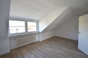 Renoviert! Bezugsfreie 2-Zimmer-Whg in MG – Burgstraße 8, 41199 Odenkirchen-Mitte, Mönchengladbach – Vorschaubild 1