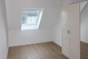 Gemütliche 3-Zimmer-Wohnung über 2 Ebenen mit Balkon in einer ruhigen Nebenstraße von Lohbrügge – Seyboldstraße 4, 21033 Lohbrügge, Hamburg – Vorschaubild 7