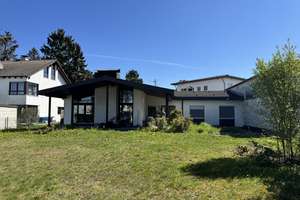 Attraktives Investment im Mischgebiet: Großzügiges Grundstück mit Gewerbeeinheit – Die vollständige Adresse der Immobilie erhältst du vom Anbieter., 86165 Lechhausen-Ost, Augsburg – Vorschaubild 1