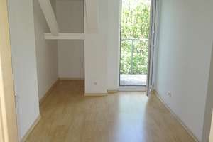 Moderne DG-Whg : 3 Zimmer + Balkon + Schickes Wannenbad – Wartburgstr. 14, 9126 Bernsdorf, Chemnitz – Vorschaubild 11