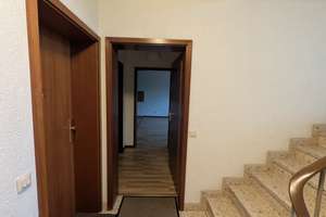Bezugsfreie 1,5-Zimmer-Eigentumswohnung in Oberhausen mit Aufzug und Stellplatz