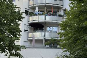 Von privat 2-Zimmer-Wohnung mit Balkon in München Ludwigsvorstadt-Isarvorstadt – Paul-Heyse-Straße 32, 80336 St. Paul, München – Vorschaubild 1