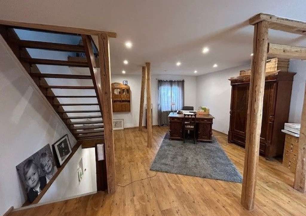 Immobilie in Elztal - Einfamilienhaus mit Nebengebäude und Stellplatz - Bild 4