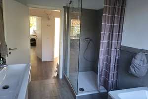Stilvolle, geräumige und vollständig renovierte 2-Zimmer-Wohnung mit Balkon in Düsseldorf – Die vollständige Adresse der Immobilie erhältst du vom Anbieter., 40474 Golzheim, Düsseldorf – Vorschaubild 10