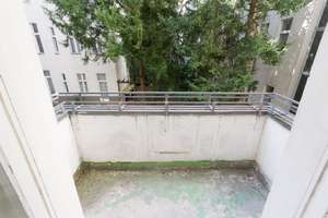 Ruhiges Altbau-Juwel: 2 Zimmer mit Balkon im begrünten Seitenflügel – Die vollständige Adresse der Immobilie erhältst du vom Anbieter., 10587 Charlottenburg, Berlin – Vorschaubild 7