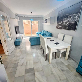 Reihenhaus mit 4 Schlafzimmern, 2 Bädern, Gäste-WC, Veranda und Terrasse in Cártama – CM350A