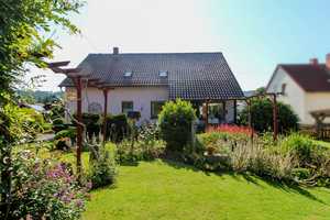 Großzügiges Wohnen mit idyllischem Gartenparadies in Wehrda – Hersfeld-Rotenburg (Kreis) – Vorschaubild 1