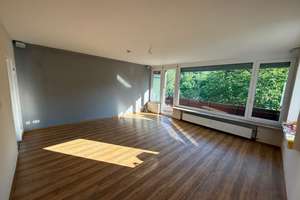 Wohnen mit wunderschöner Aussischt ins Grüne: 3,5-Zimmer-Wohnung mit Balkon in Stuttgart Feuerbach – Die vollständige Adresse der Immobilie erhältst du vom Anbieter., 70469 Feuerbacher Tal, Stuttgart – Vorschaubild 12