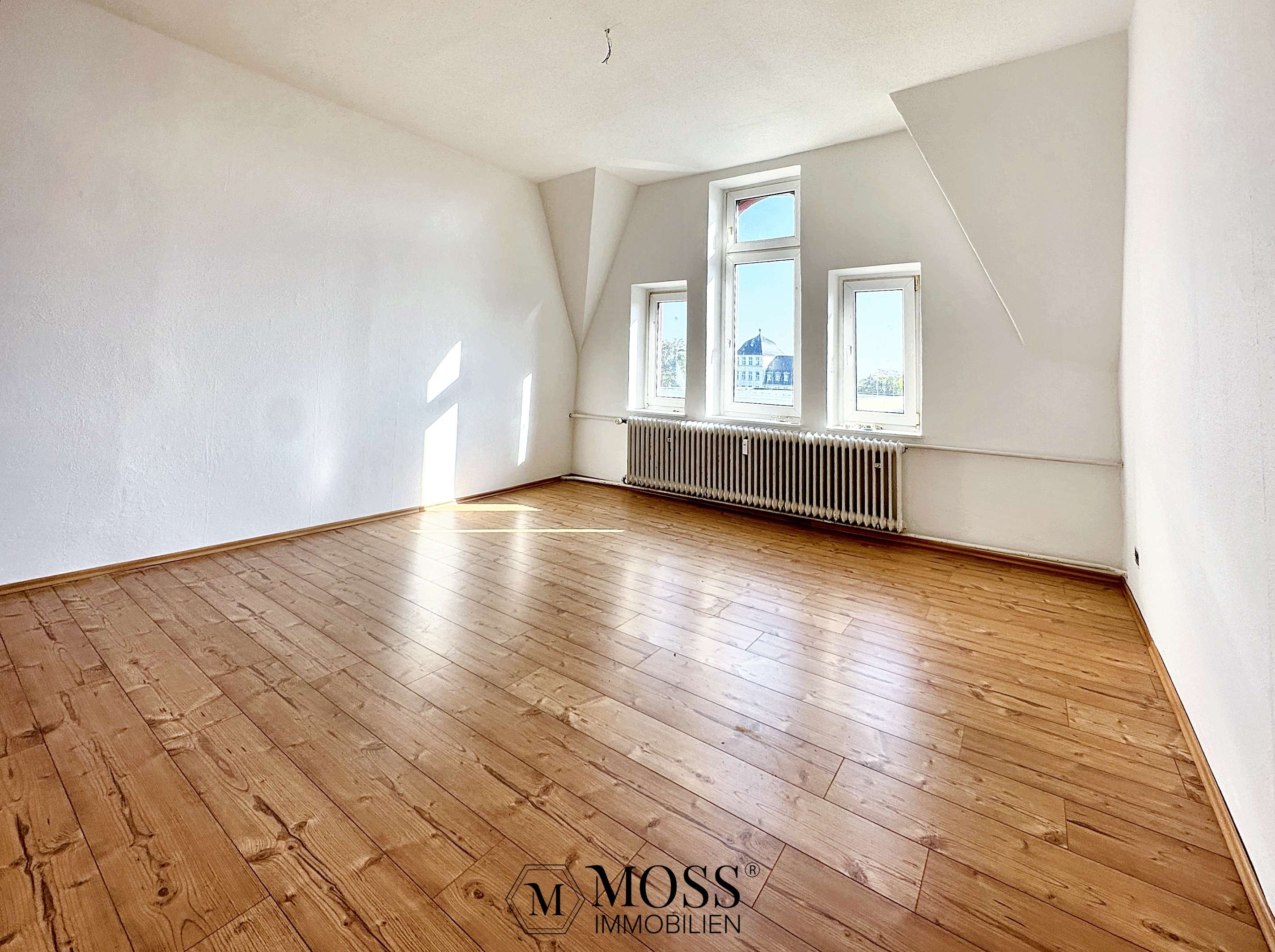 Immobilie in Butzbach - Sanierungsbedürftige 5 Zimmer Altbauwohnung in Zentrumsnähe - Bild 6