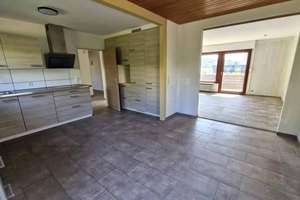 Einfamilienhaus mit ELW und tollem Garten in absoluter top Lage am Ende einer Sackgasse          – Die vollständige Adresse der Immobilie erhältst du vom Anbieter., 72766 Sondelfingen, Reutlingen – Vorschaubild 6