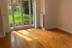 Schöne 3-Zimmer-Wohnung mit Garten, Gartenhaus , Terasse, Garage, Stellplatz und EBK in Stuttgart – Berglenstraße 14, 70188 Gaisburg, Stuttgart – Vorschaubild 2